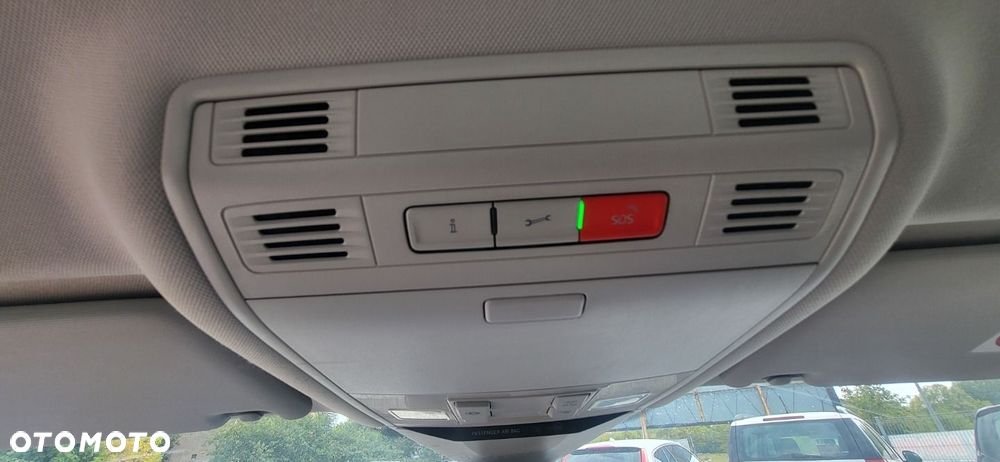 Volkswagen Passat - 19