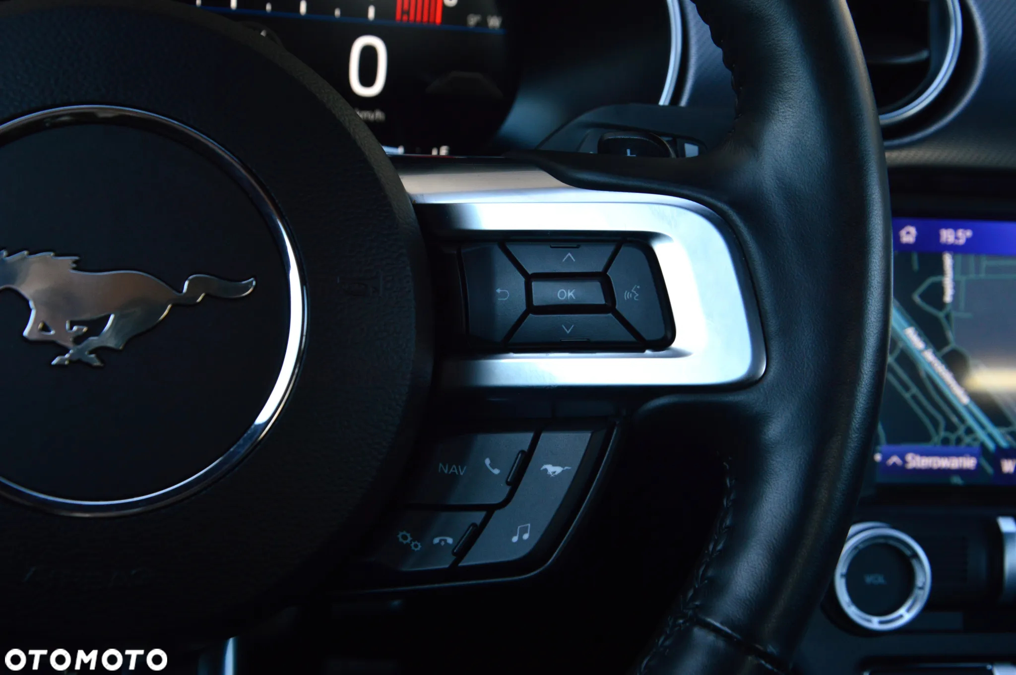 Ford Mustang 5.0 V8 GT - 27