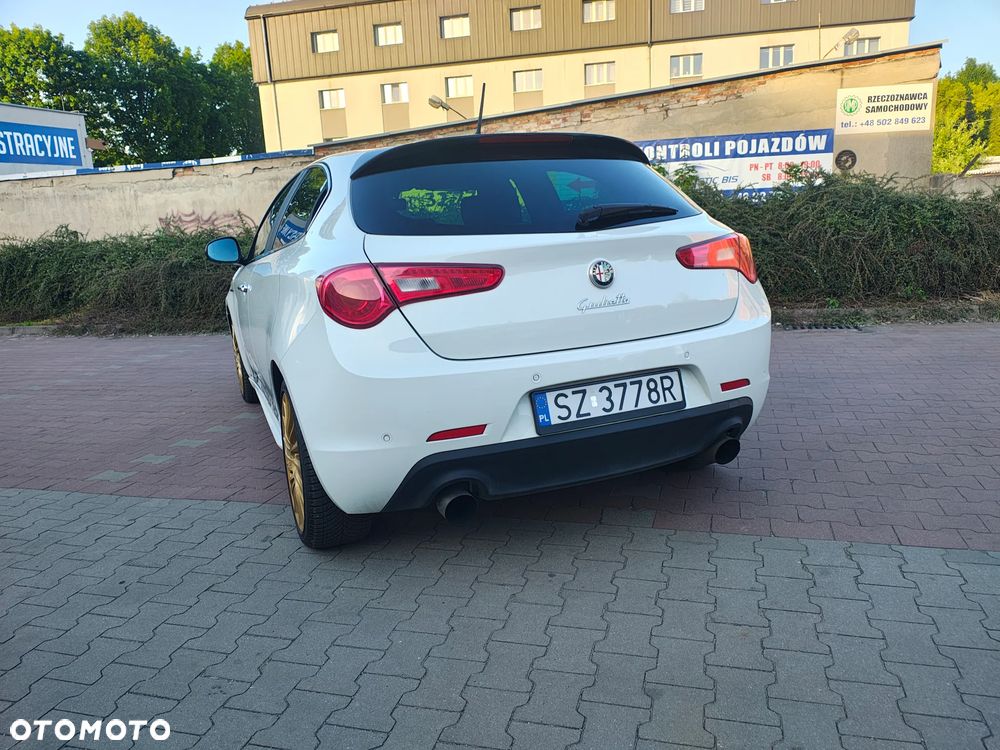 Alfa Romeo Giulietta 1750 TBi Quadrifoglio Verde - 1