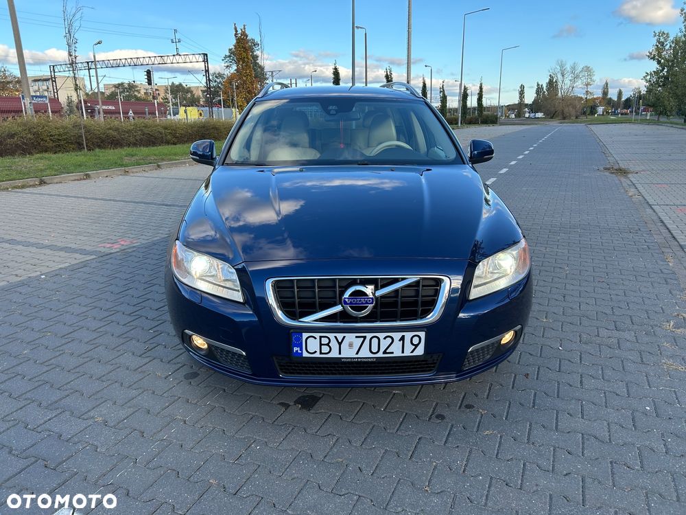 Volvo V70 D3 Ocean Race - 8