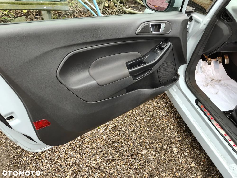 Ford Fiesta 1.6 EcoBoost ST200 - 21