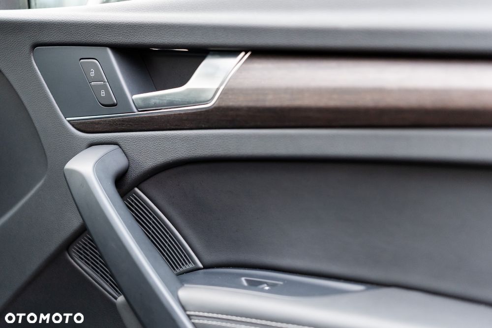 Audi Q5 45 TFSI quattro S tronic S line - 27