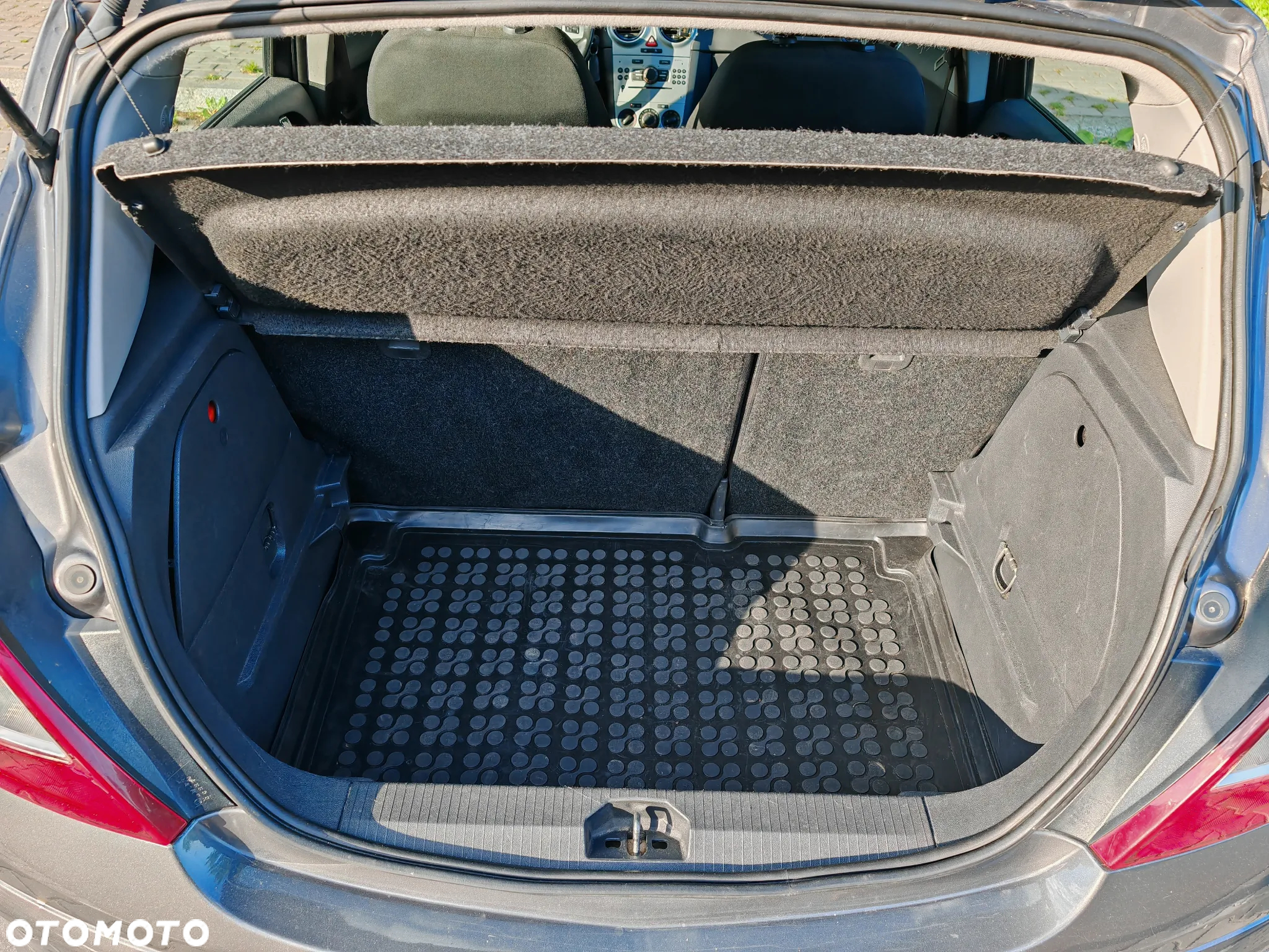 Opel Corsa 1.2 16V Enjoy - 9