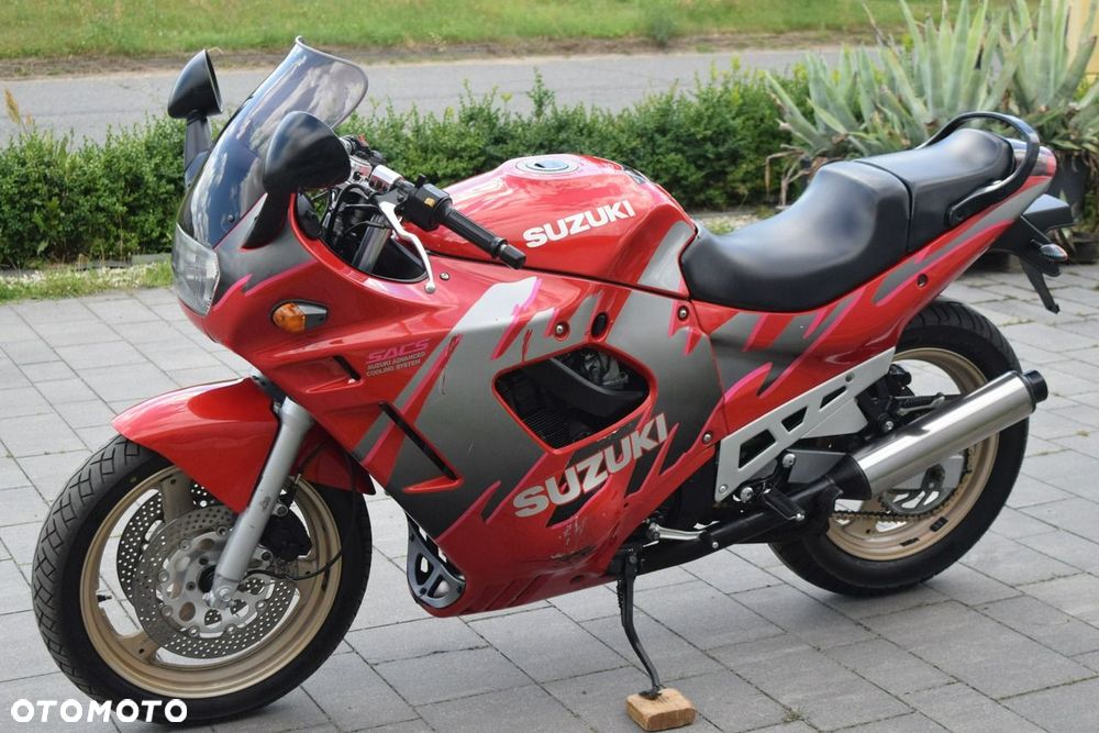 Suzuki GSX - 5