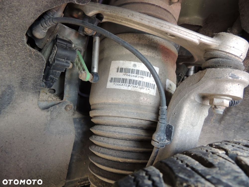 Amortyzator miech przedni Touareg II 7P '11 - 1