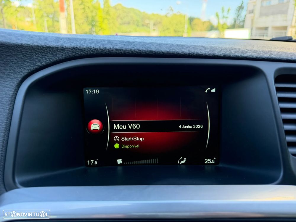 Volvo V60 2.0 D3 Summum - 31