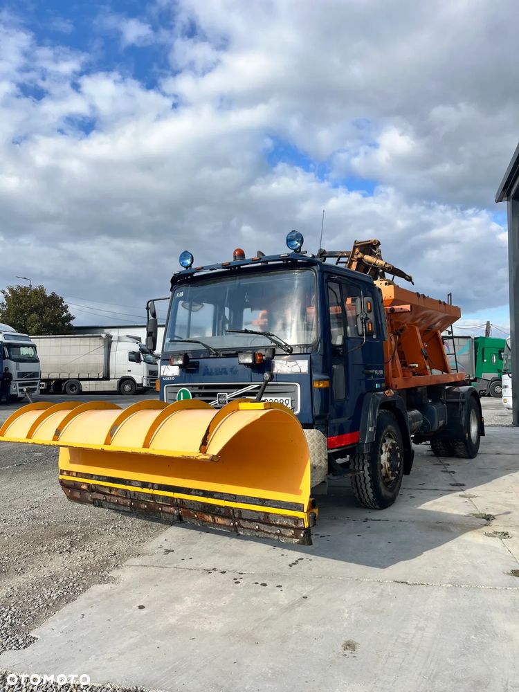 Volvo fl 250 - 16