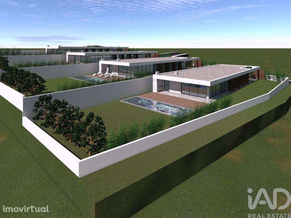 Casa / Villa T4 em Évora de Alcobaça de 196,2 m2 - Grande imagem: 2/21
