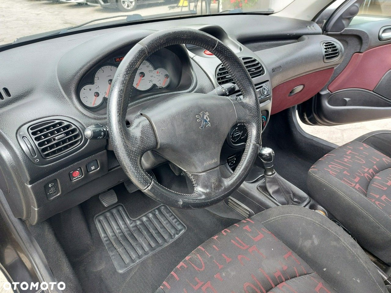 Peugeot 206 - 11
