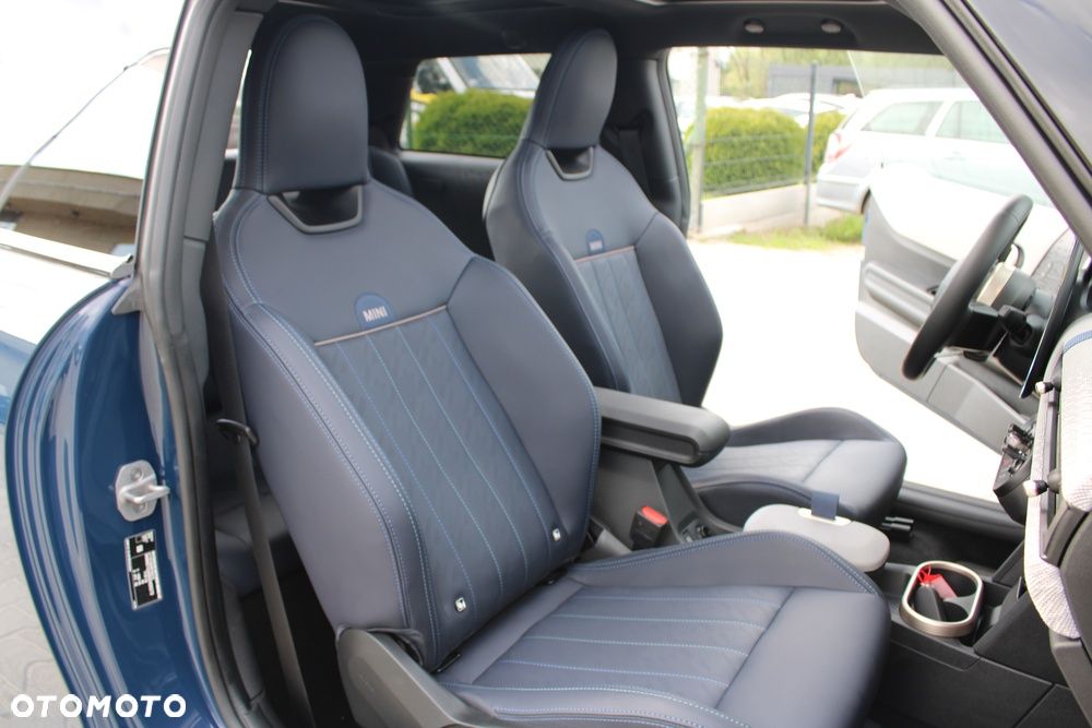 MINI Cooper S Favoured Trim - 39