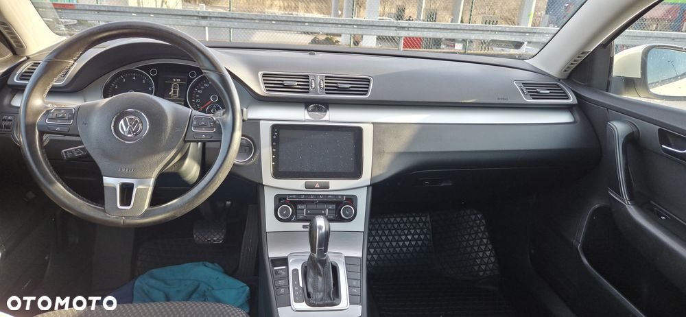 Volkswagen Passat 1.8 TSI DSG Comfortline - 11