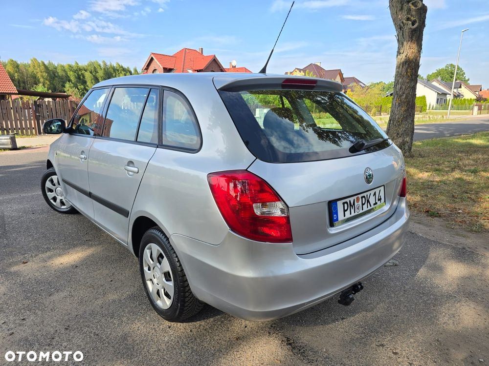Skoda Fabia 1.4 16V Elegance - 4