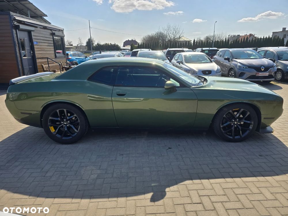 Dodge Challenger - 3