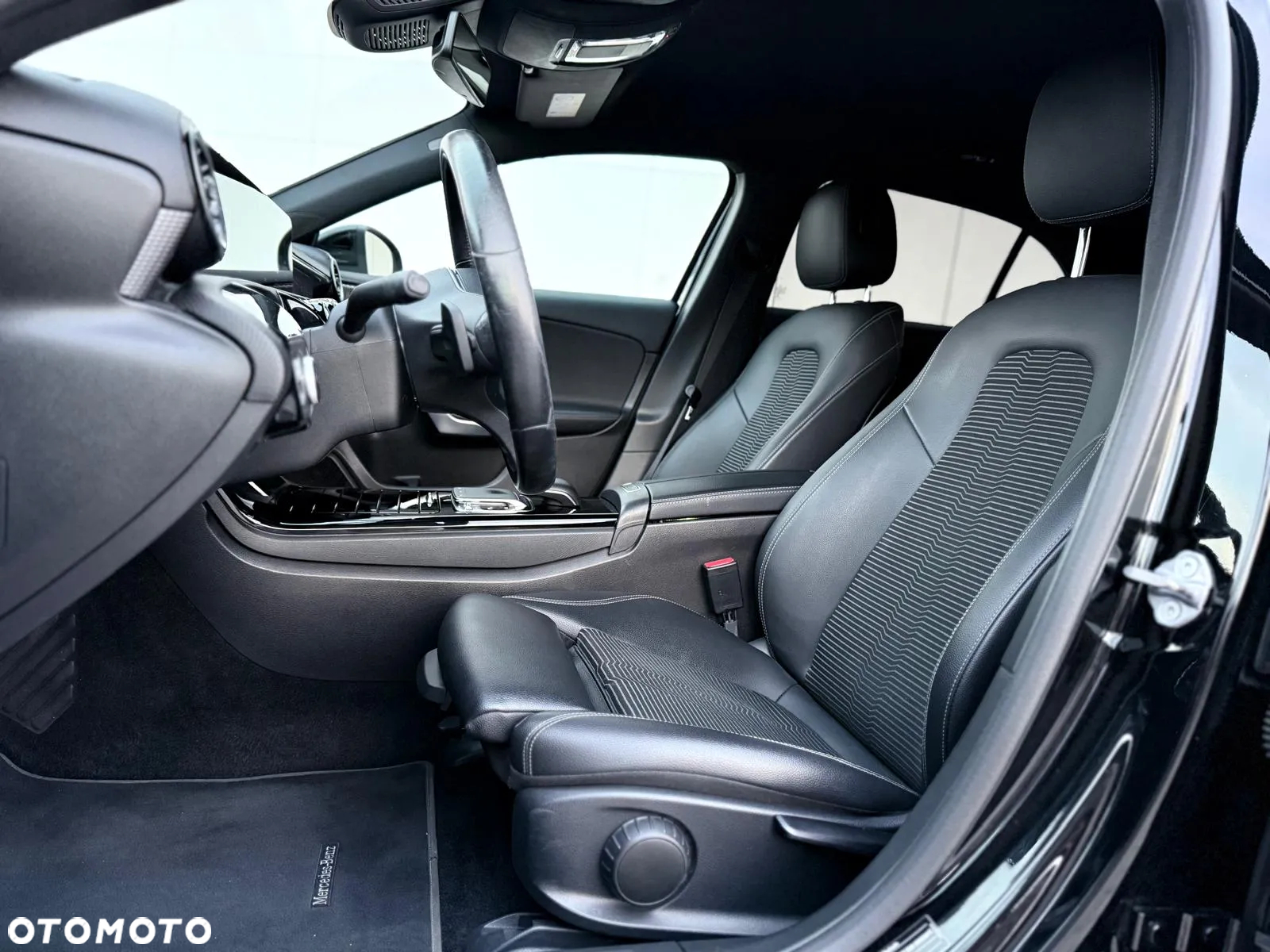 Mercedes-Benz Klasa A 200 d 8G-DCT Special Edition - 13
