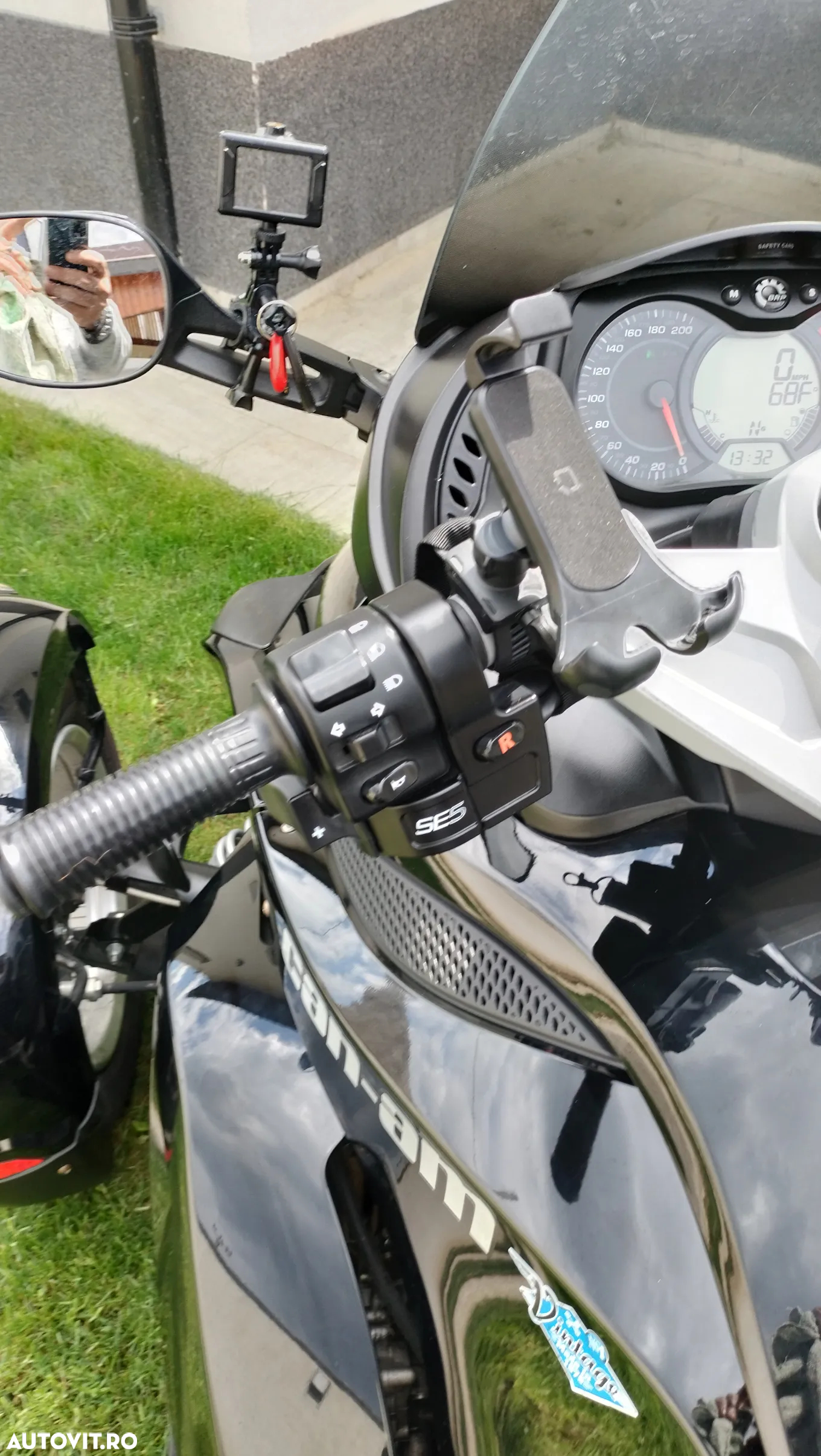 Can-Am Spyder - 5