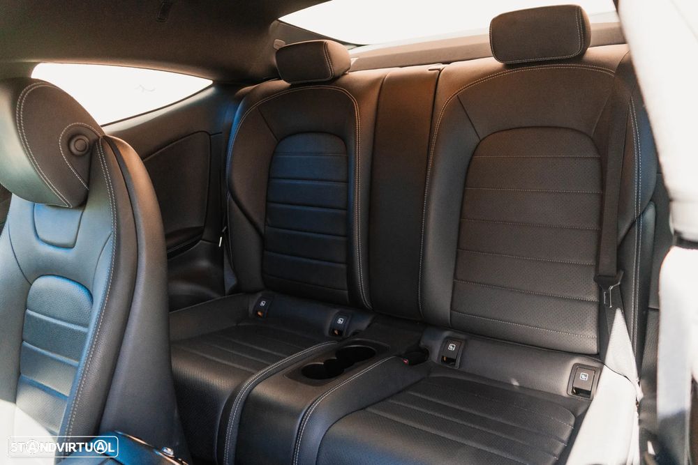 Mercedes-Benz C 220 d Coupe 9G-TRONIC AMG Line - 9