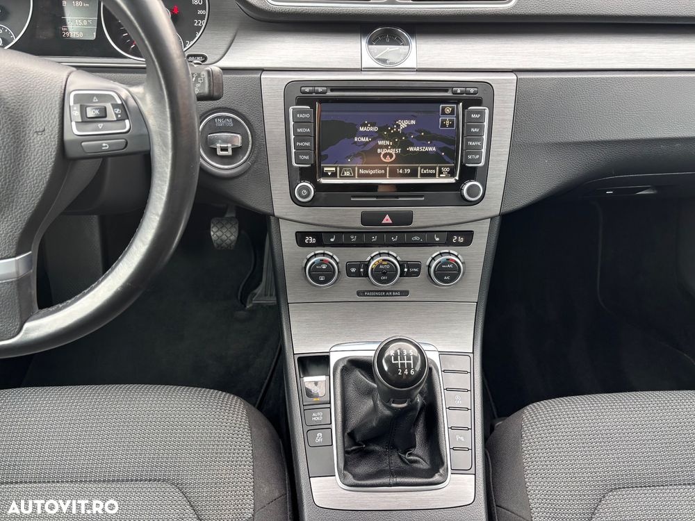 Volkswagen Passat 2.0 TDI BlueMotion Technology DPF Comfortline - 20