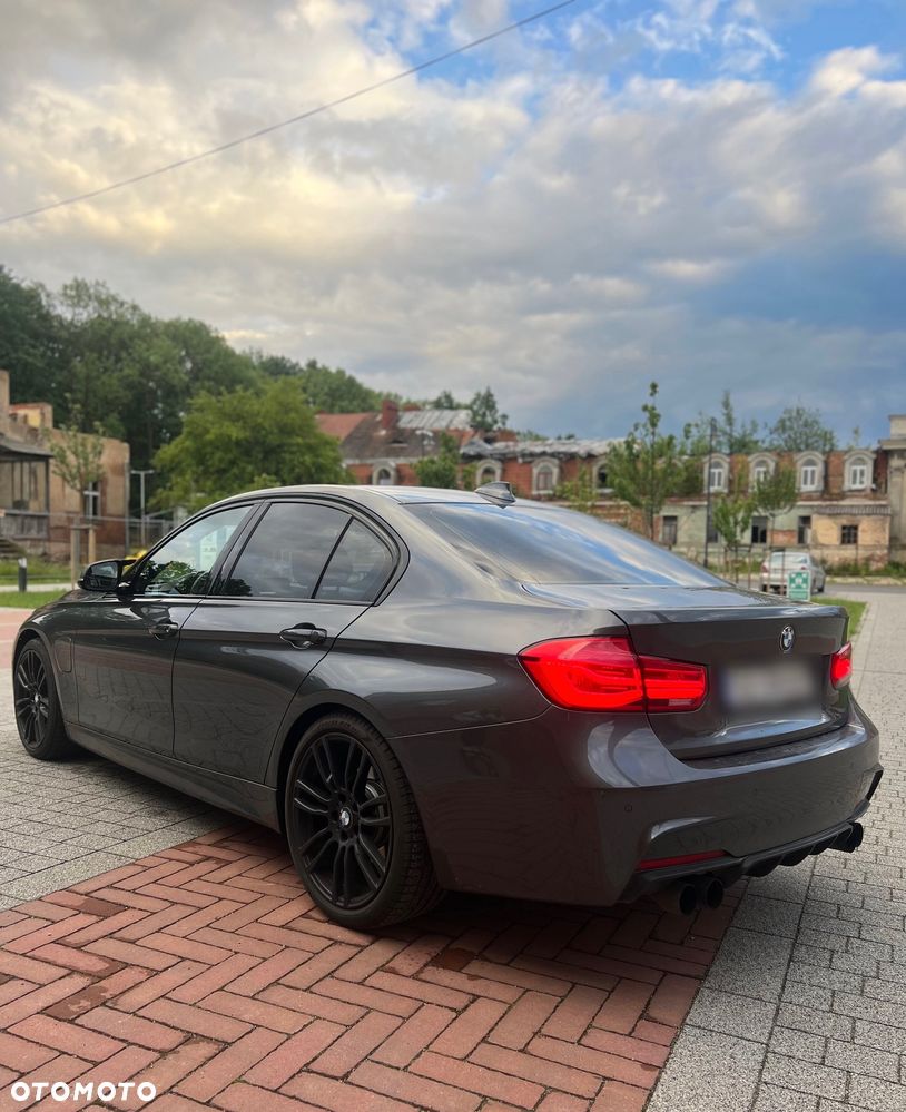 BMW Seria 3 330e iPerformance M Sport Shadow - 2