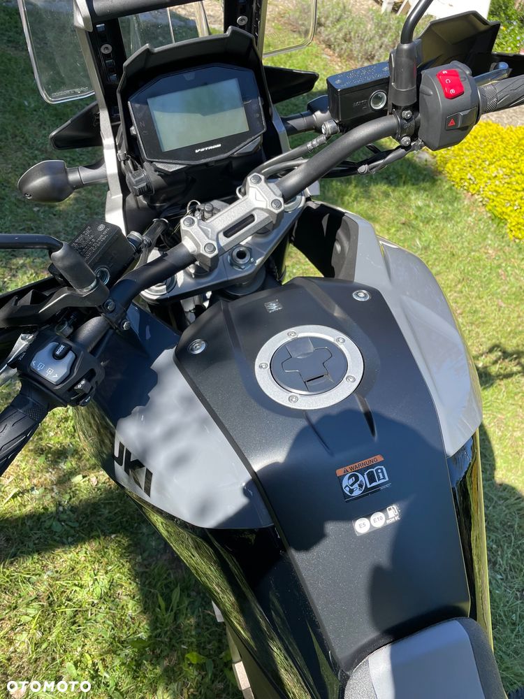 Suzuki DL - 15