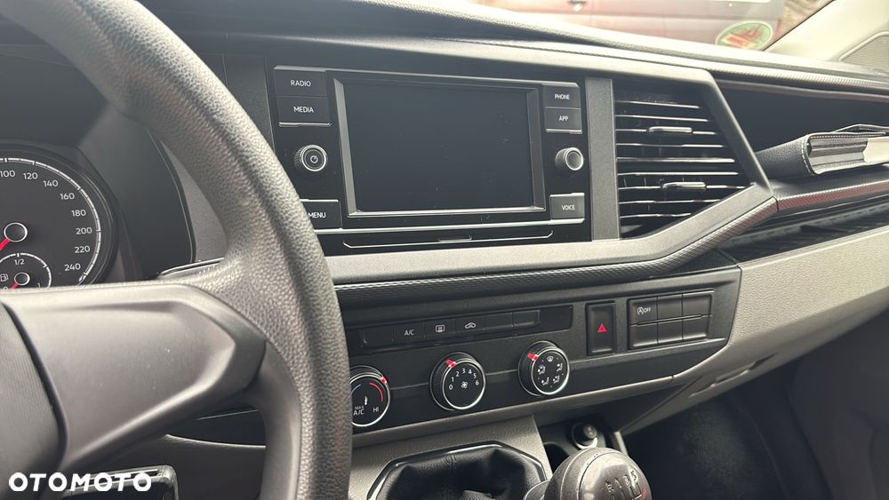 Volkswagen Transporter Kombi L1H1 - 12