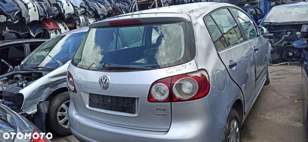 Golf V 5 + VI 6 + PLUS Klapa tył  zagięta zdrowa goła