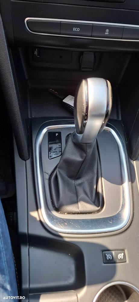 Renault Megane BLUE dCi 115 EDC Techno - 9