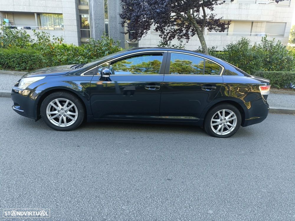 Toyota Avensis SD 2.0 D-4D Sol+GPS - 3