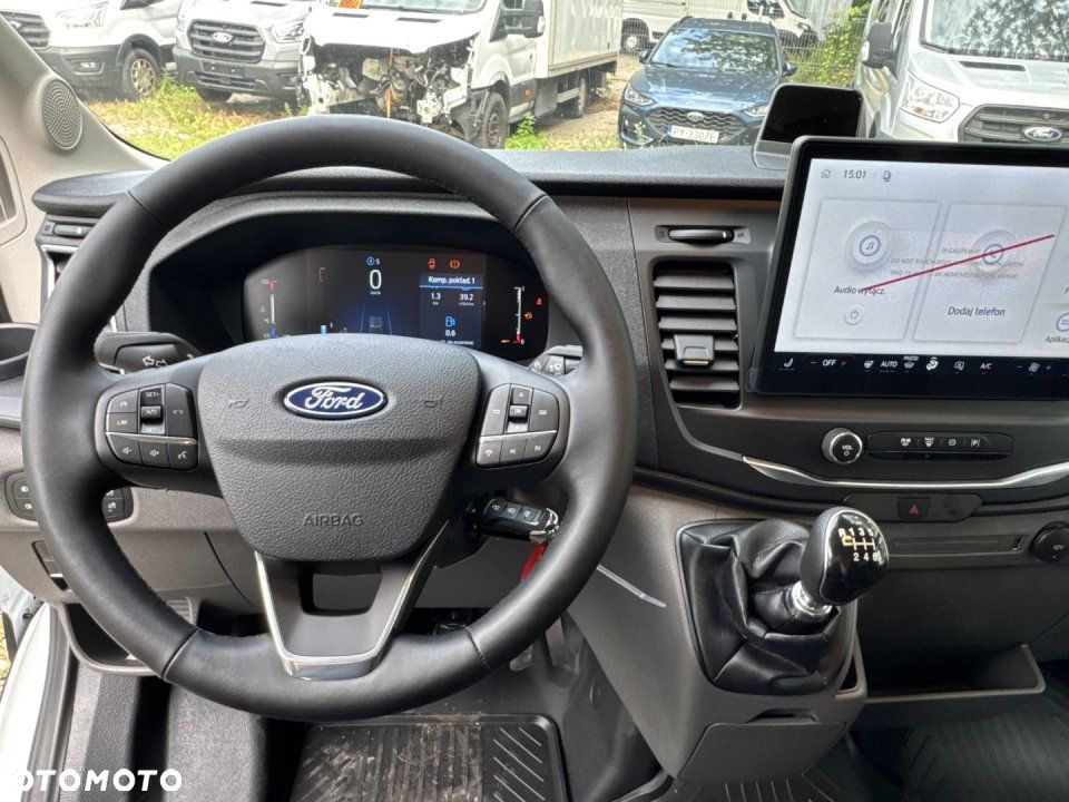 Ford Transit - 13