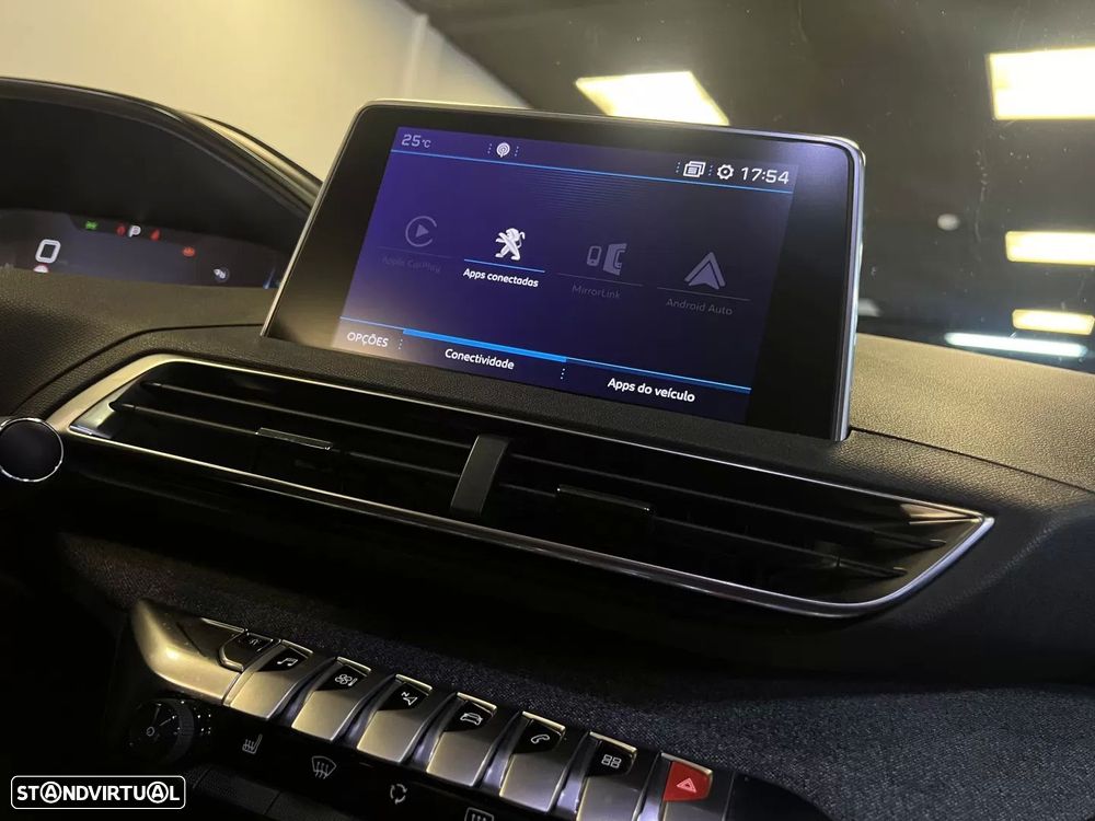 Peugeot 3008 PureTech 130 Stop & Start GPF EAT8 Allure - 26