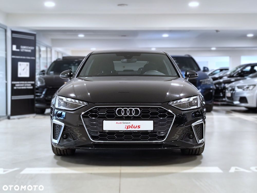 Audi A4 Limousine - 8