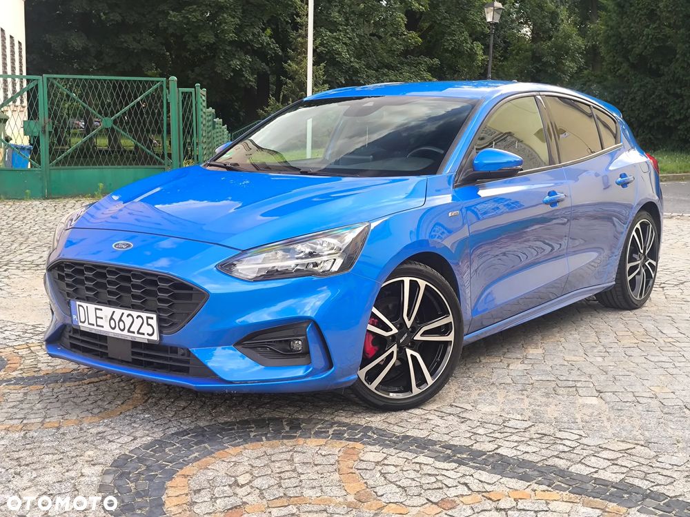 Ford Focus 1.5 EcoBoost ST-Line X - 9