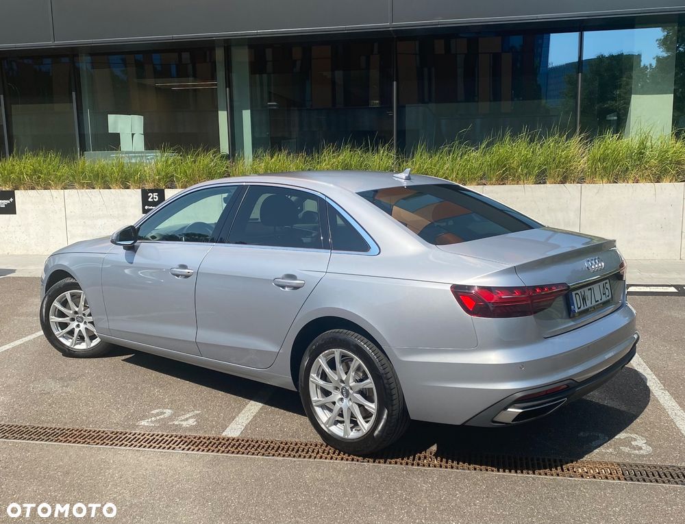 Audi A4 Limousine - 4