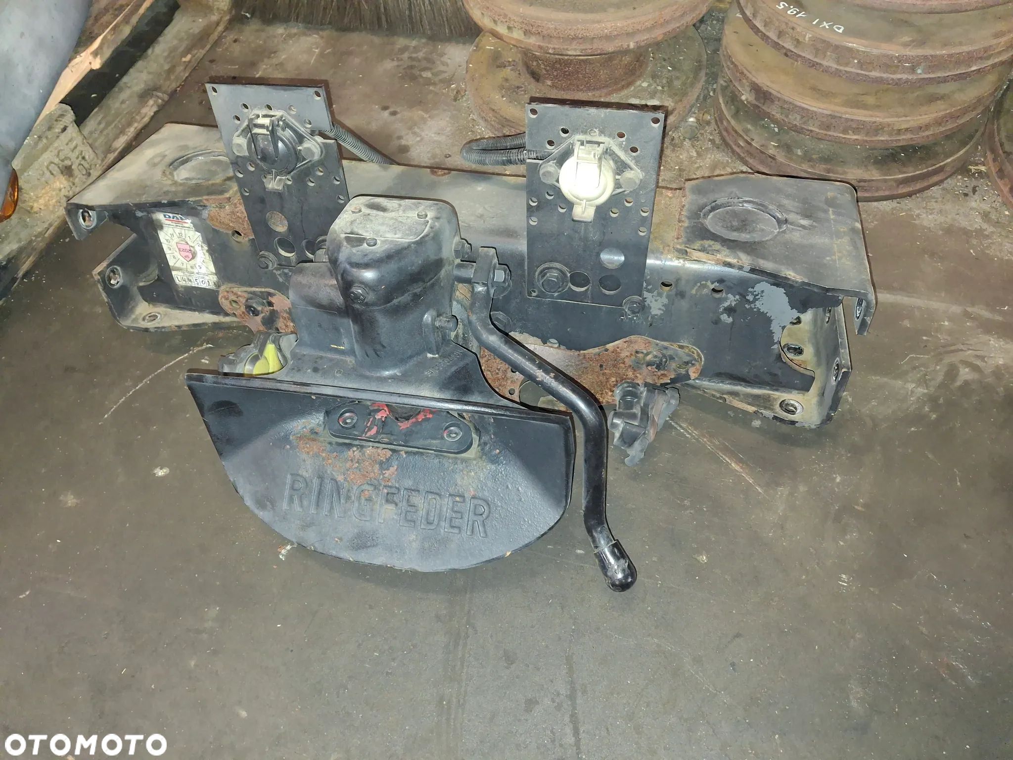 ZACZEP  Z BELKĄ RINGEFEDER    DAF LF 220 EURO 6 - 1