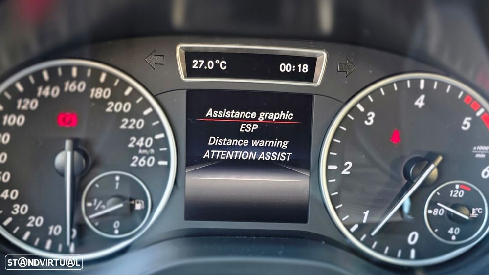 Mercedes-Benz A 180 d Urban - 36