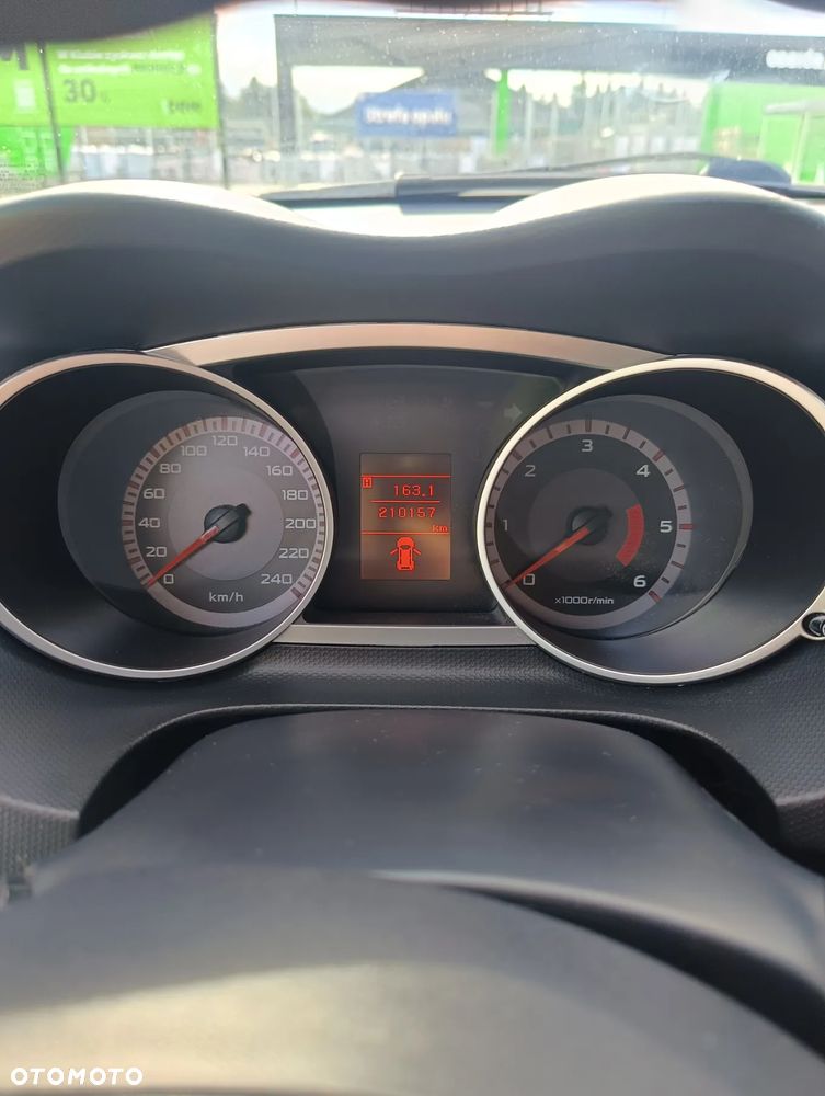 Peugeot 4007 2.2HDi Platinum Euro5 - 23