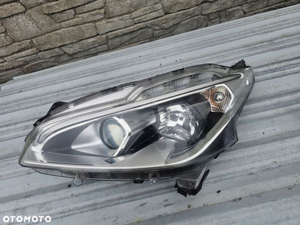 Peugeot 208 lift lampa Przód lewa led soczewka oryginal europa - 1
