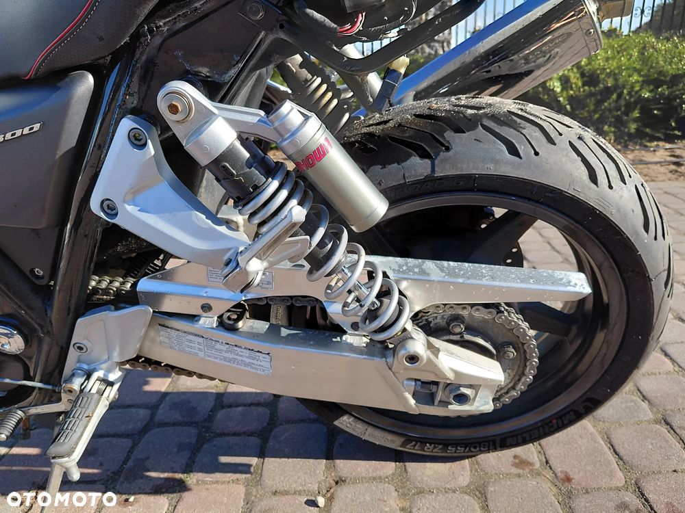 Honda CB - 24