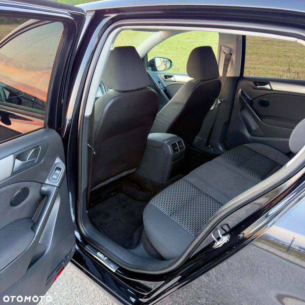 Volkswagen Golf 1.6 Comfortline - 15