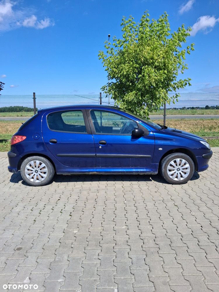 Peugeot 206 - 3