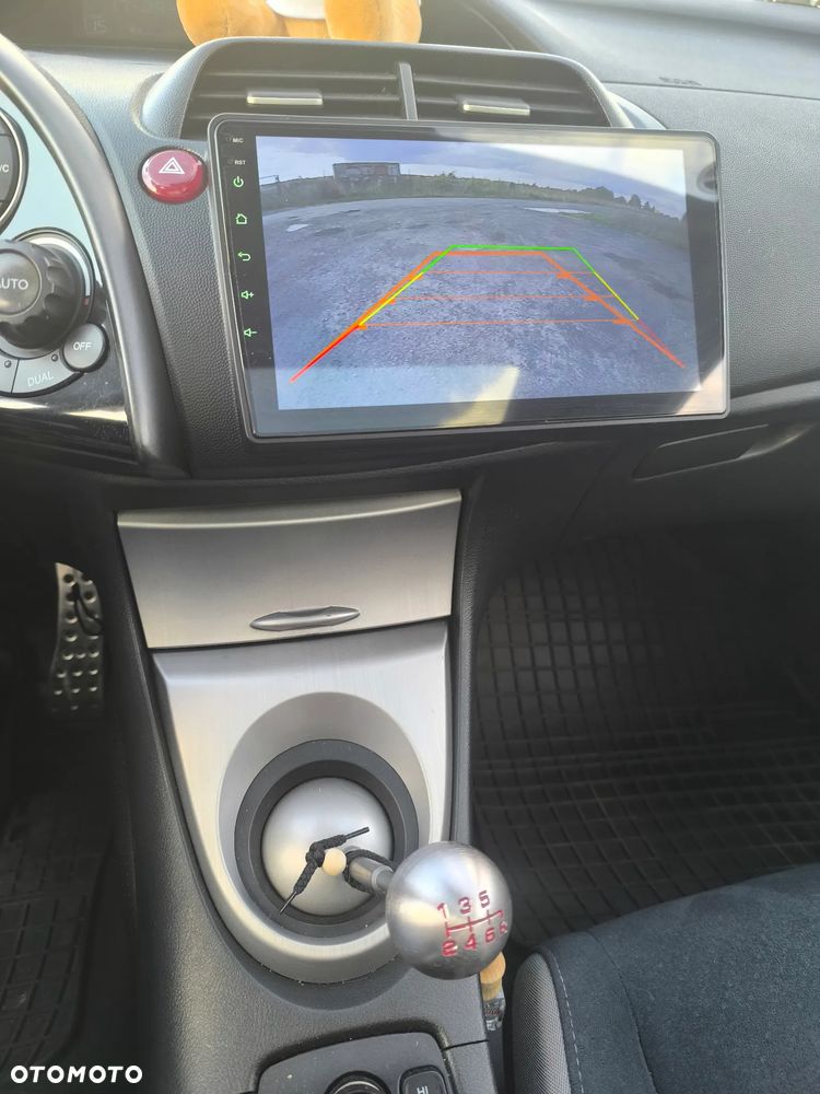 Honda Civic 1.8 Executive - 18