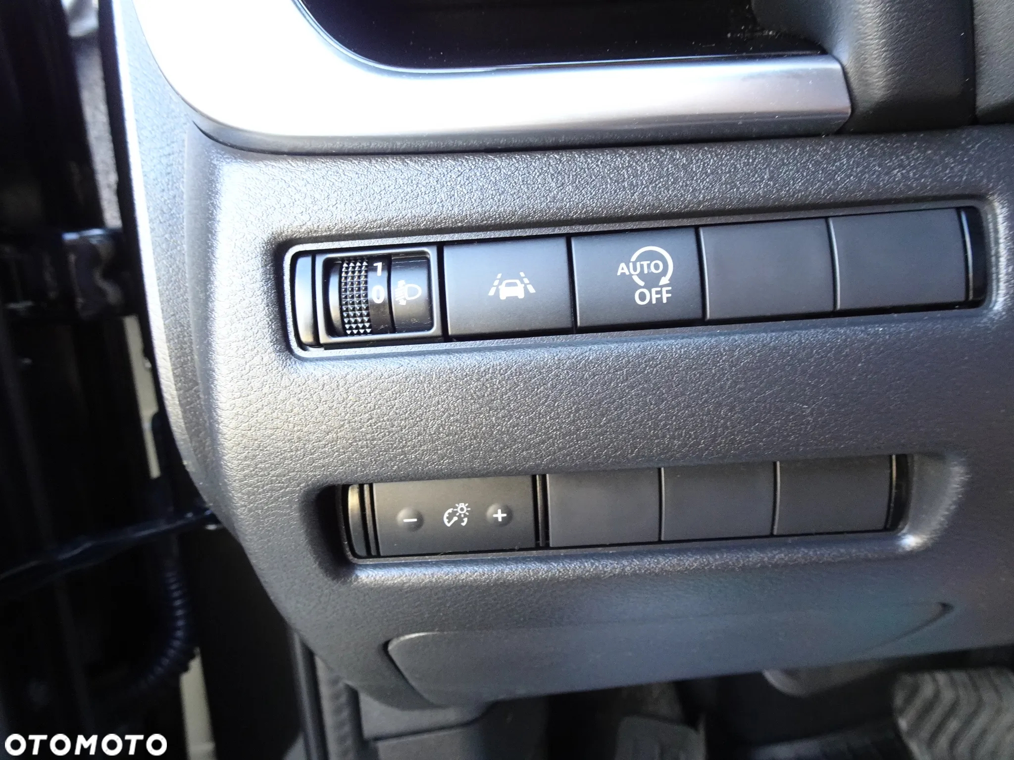 Nissan Qashqai 1.3 DIG-T N-Connecta DCT - 39
