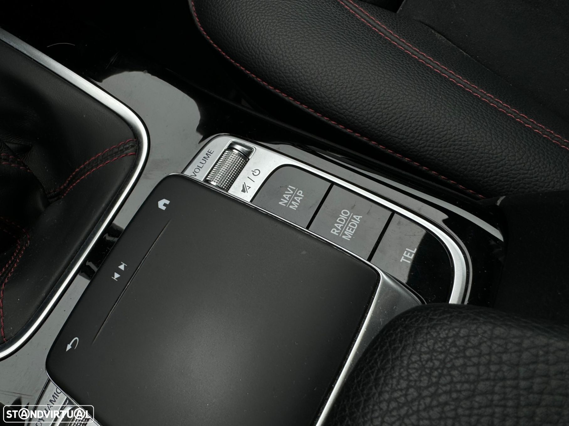 Mercedes-Benz CLA 180 d Shooting Brake AMG Line - 30