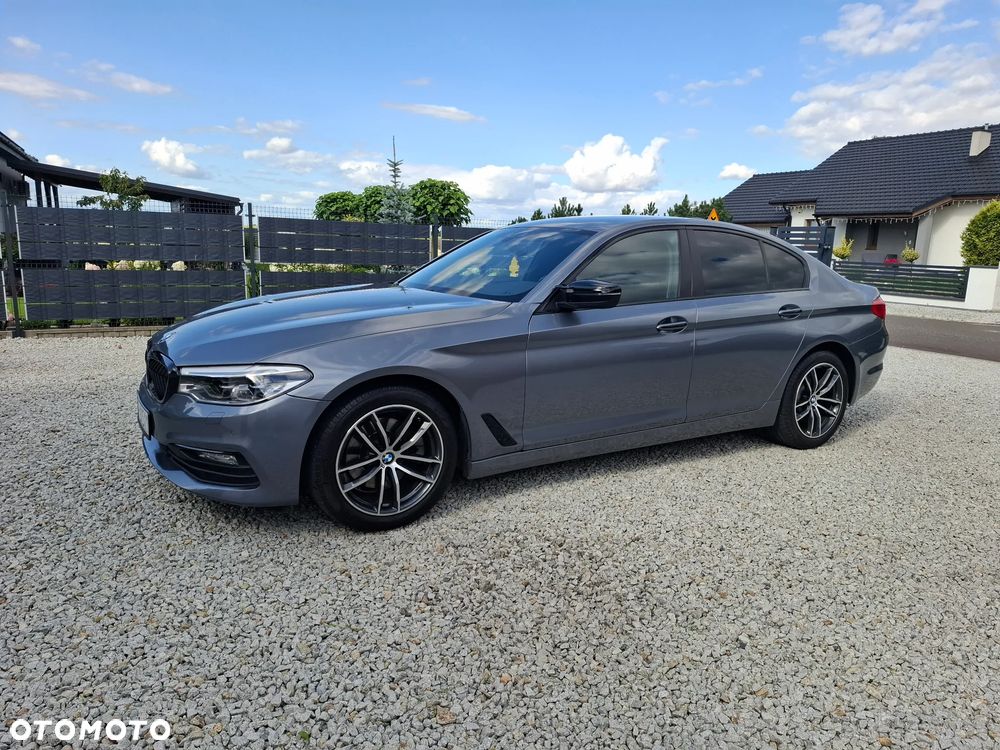 BMW Seria 5 520d Efficient Dynamics - 11
