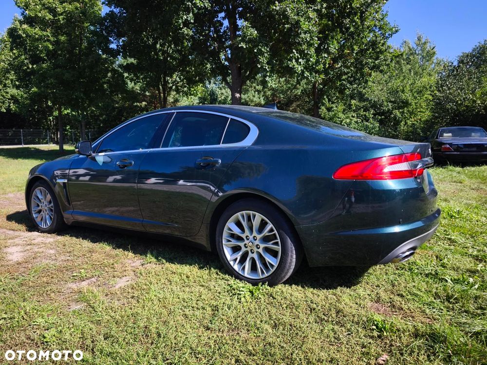 Jaguar XF - 7
