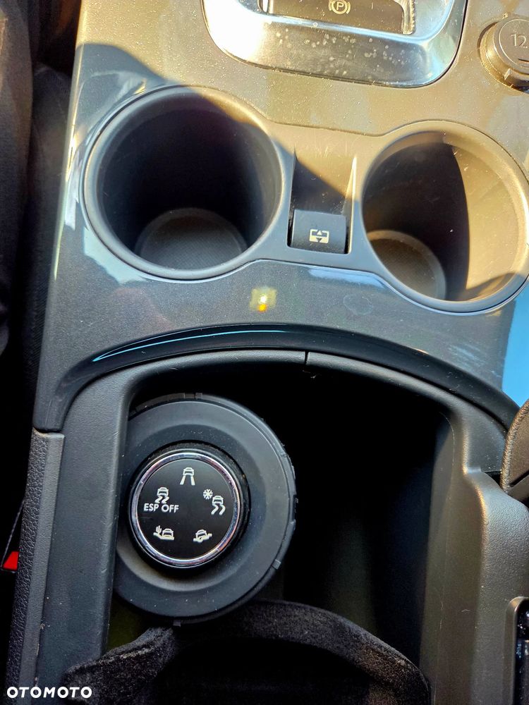 Peugeot 3008 1.6 HDi Premium - 12