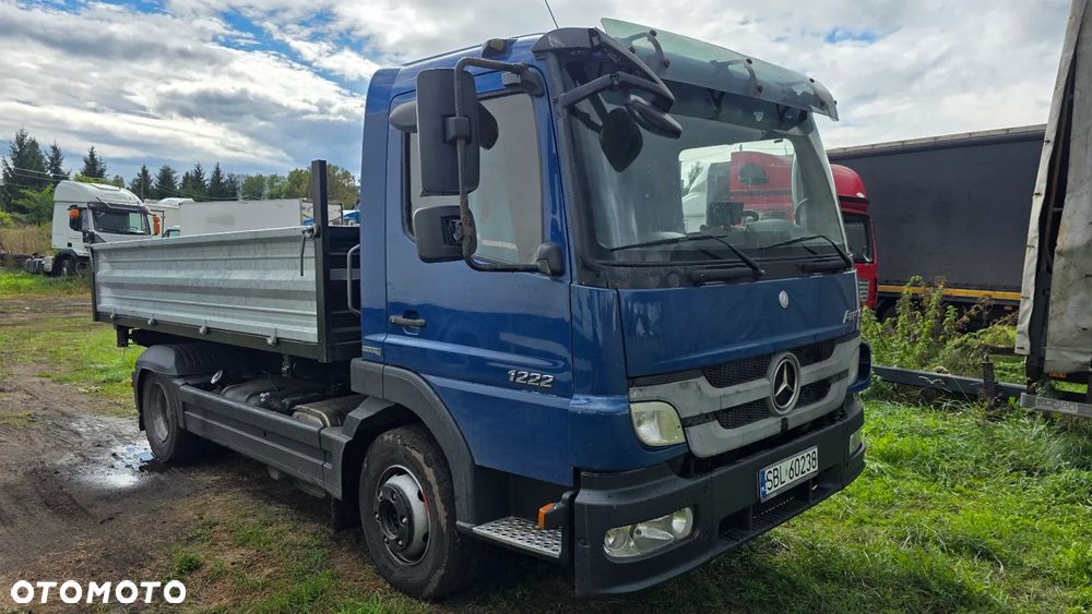 Mercedes-Benz 1222 - 9