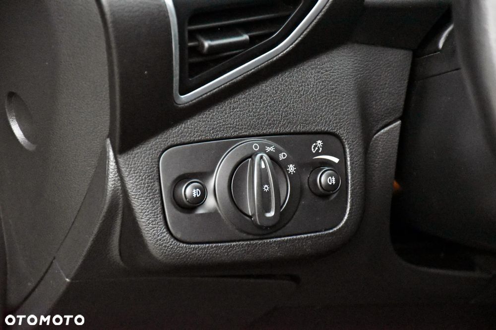 Ford Kuga 2.0 TDCi 4x4 Individual - 28