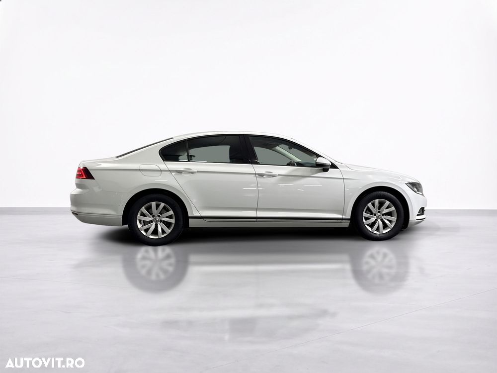 Volkswagen Passat - 7