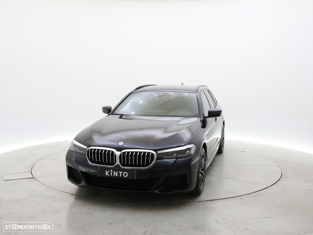BMW 530 e Pack Desportivo M — fotografia 12