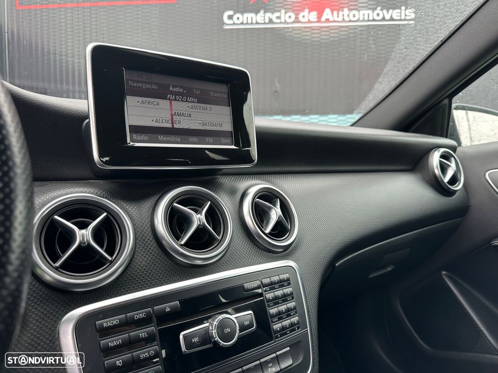 Mercedes-Benz A 180 CDI (BlueEFFICIENCY) Urban - 13